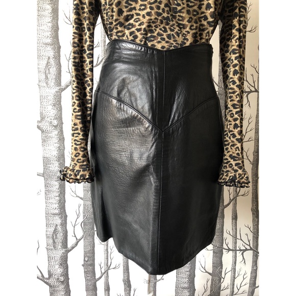 Vintage Dresses & Skirts - VINTAGE |  80’𝔰 𝔩𝔢𝔞𝔱𝔥𝔢𝔯 𝔰𝔨𝔦𝔯𝔱